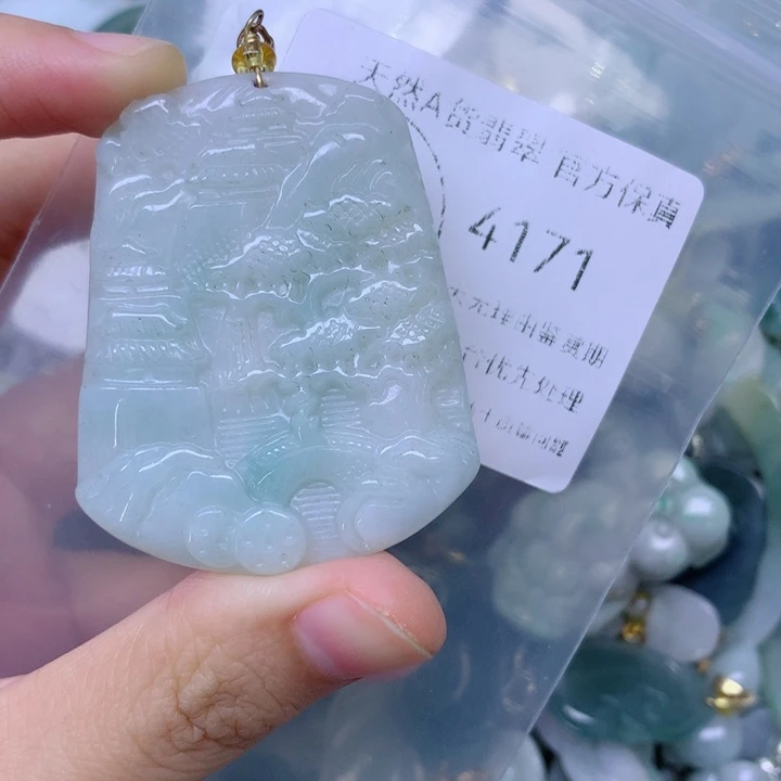 吊坠(不含链)未镶嵌翡翠
