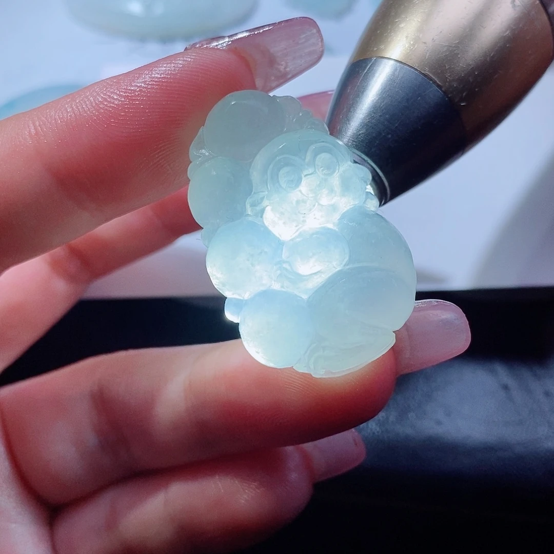 定制翡翠未镶嵌翡翠