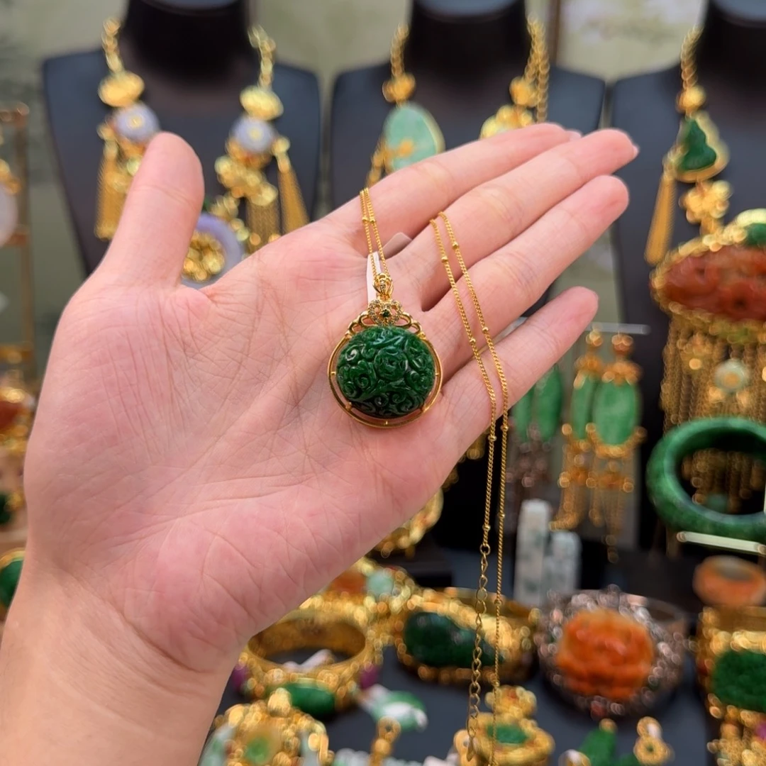 翡翠未镶嵌颈饰福利花青吊坠