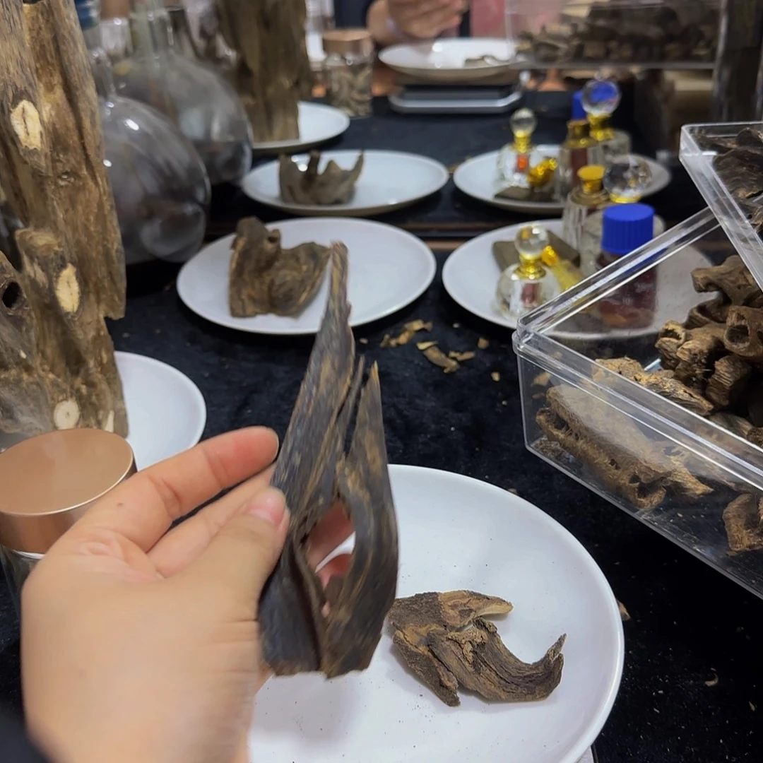 沉香碎屑沉香精品虎斑奇皮油料13.5克