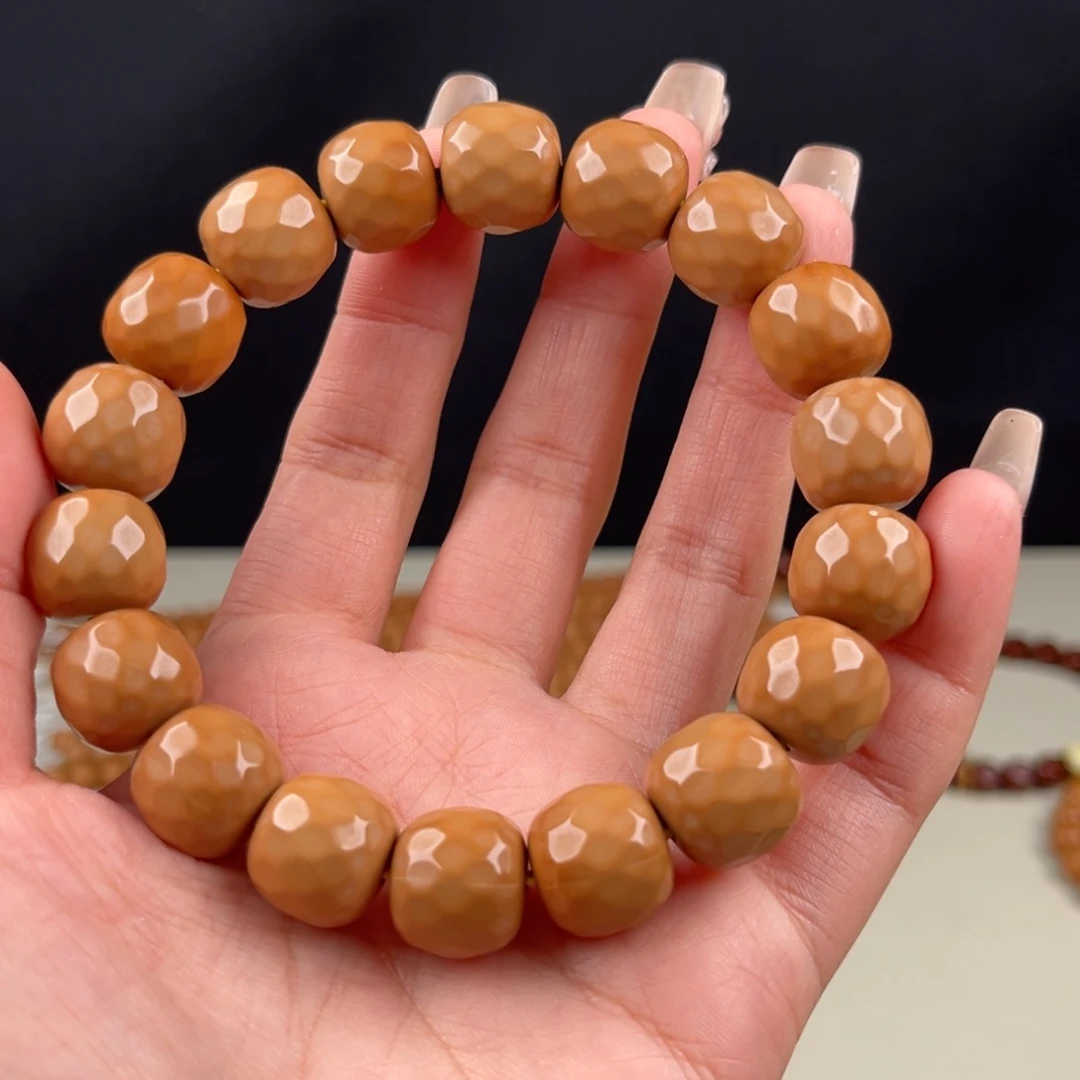 猴头核桃手串钻石面