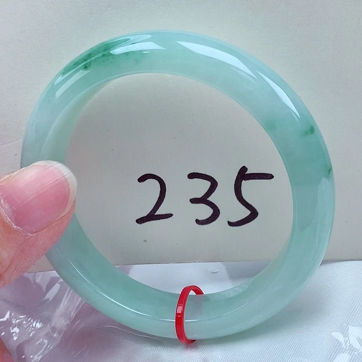 翡翠未镶嵌手镯翡翠