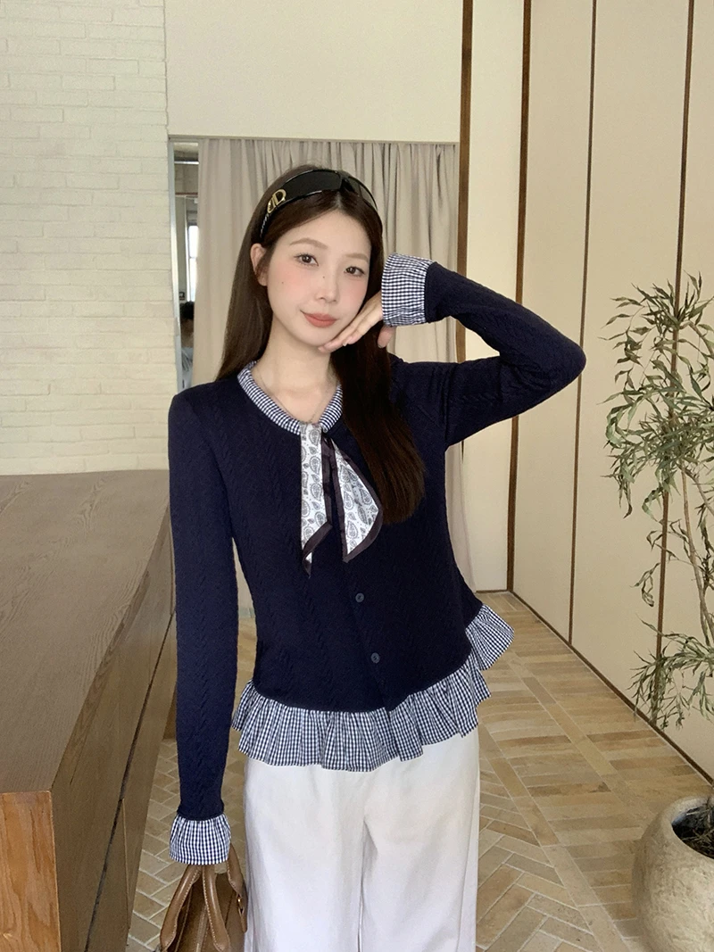 2025秋装胖mm大码女韩系设计感丝带拼接格子长袖针织上衣23079