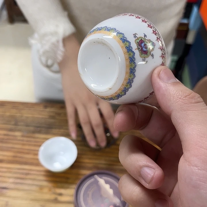 孤品茶具套装等。