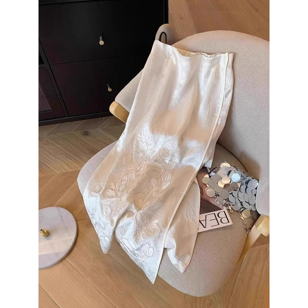 可遇不可求！新中式半身裙女醋酸缎面刺绣开叉高级感独特气质裙子