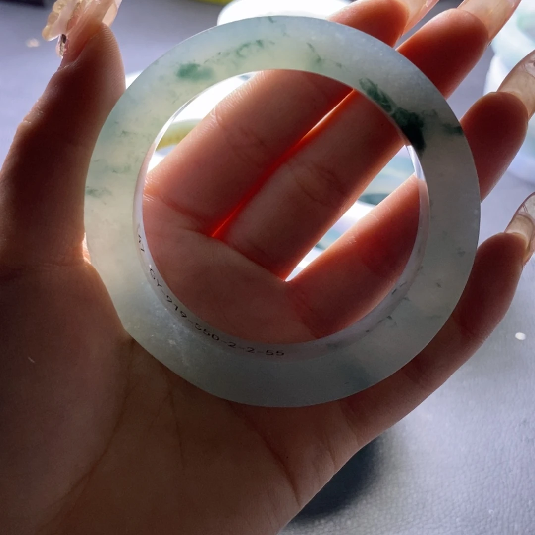 未镶嵌a定制翡翠领****》