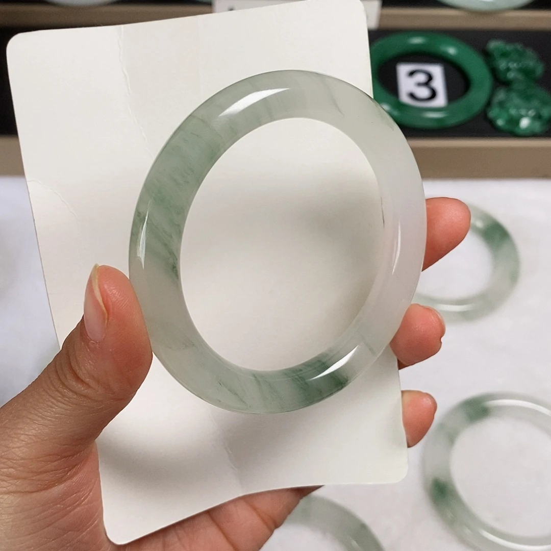 石英质玉（金丝玉）手镯未镶嵌汤*