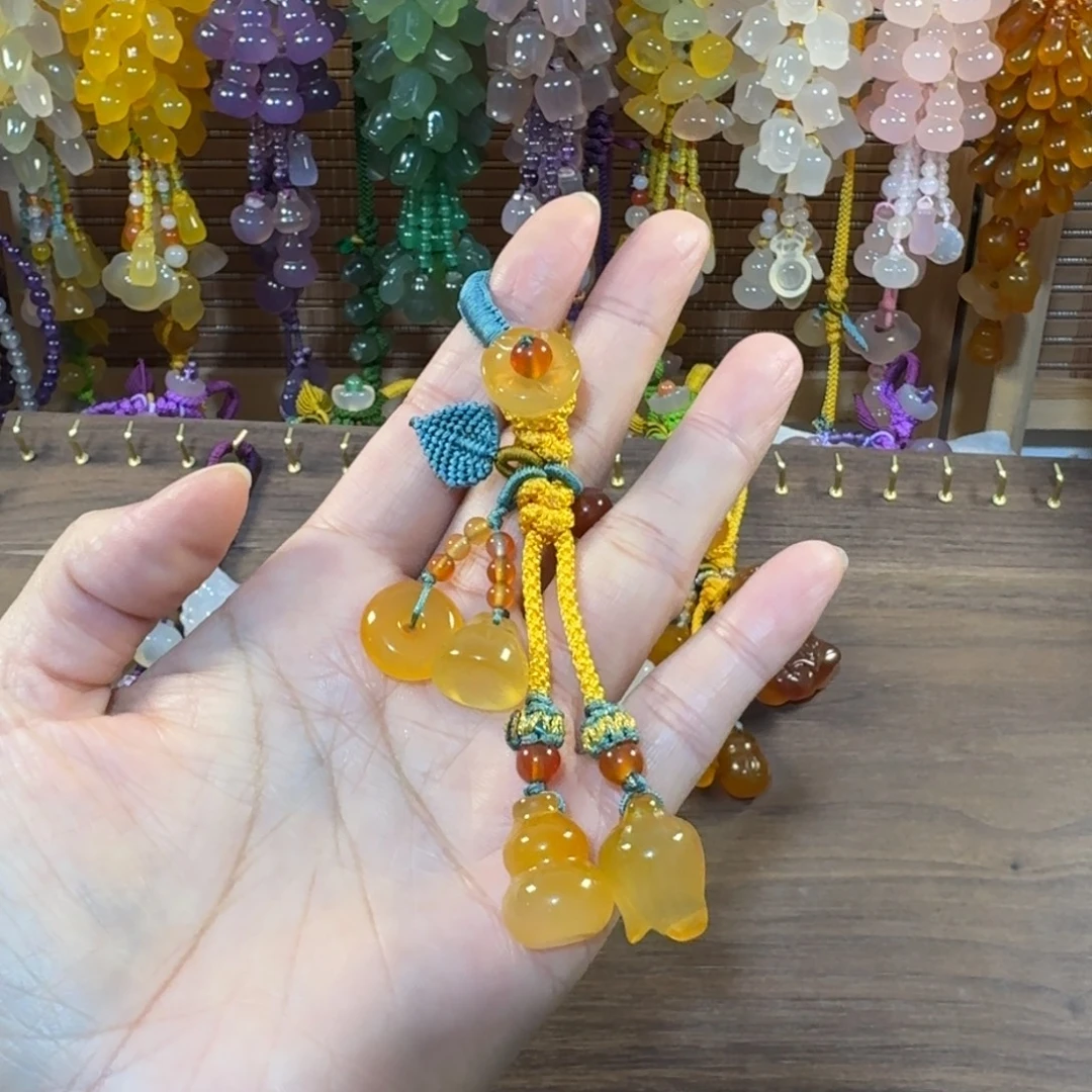 莫***愁玛瑙/玉髓未镶嵌钥匙挂件