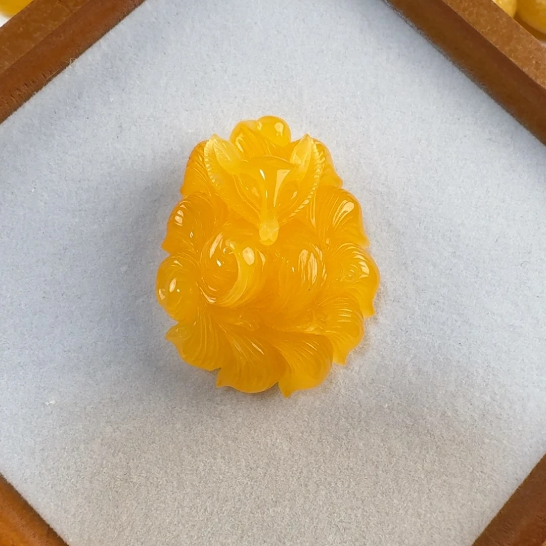 未镶嵌颈饰琥珀蜜蜡九尾凤九