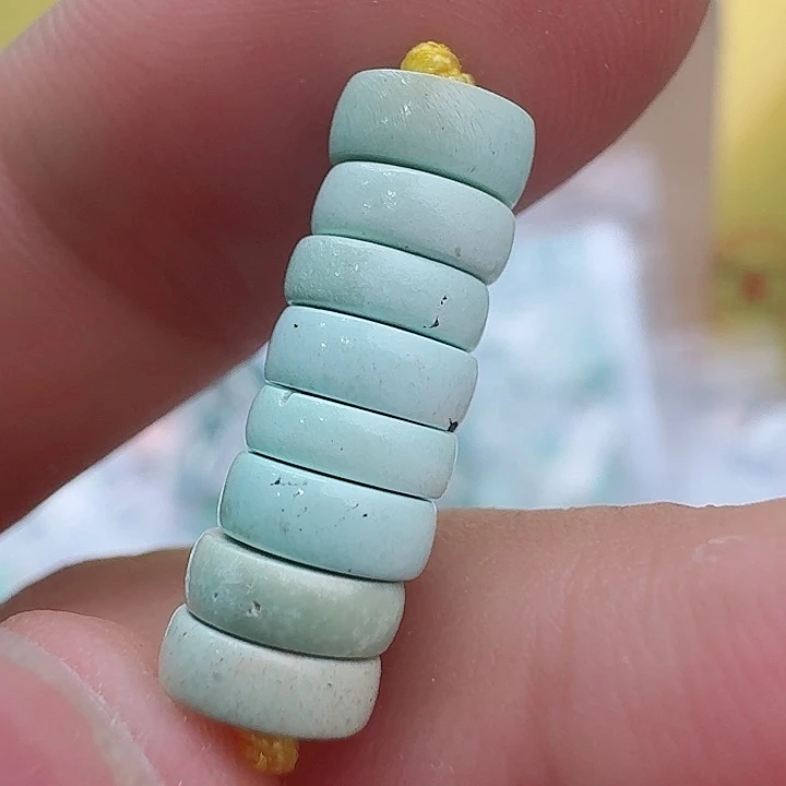 南红玛瑙配饰未镶嵌