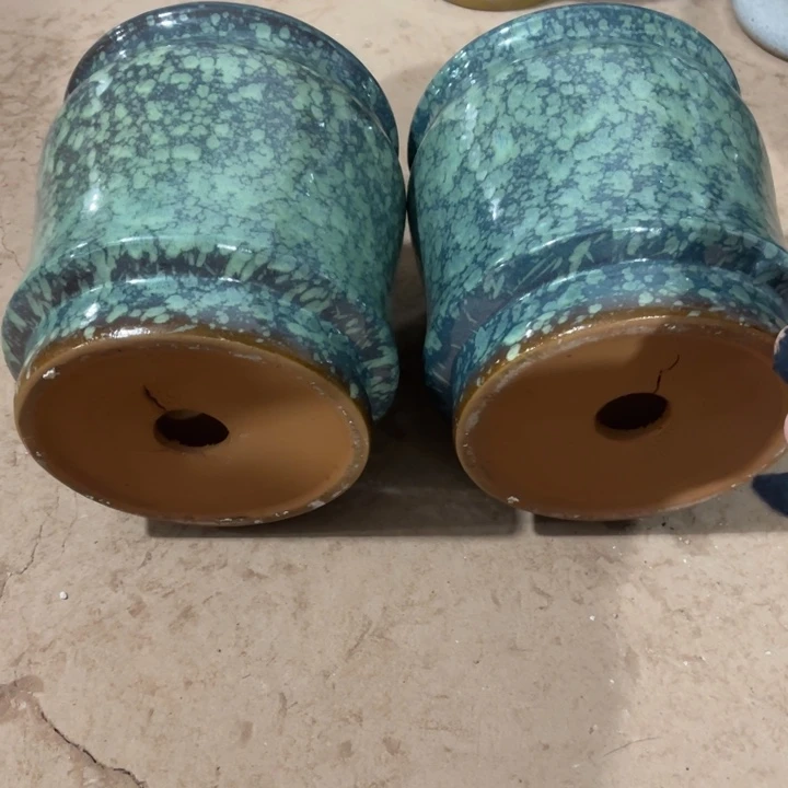 壹***驴花盆紫砂口径20高度21两只瑕疵
