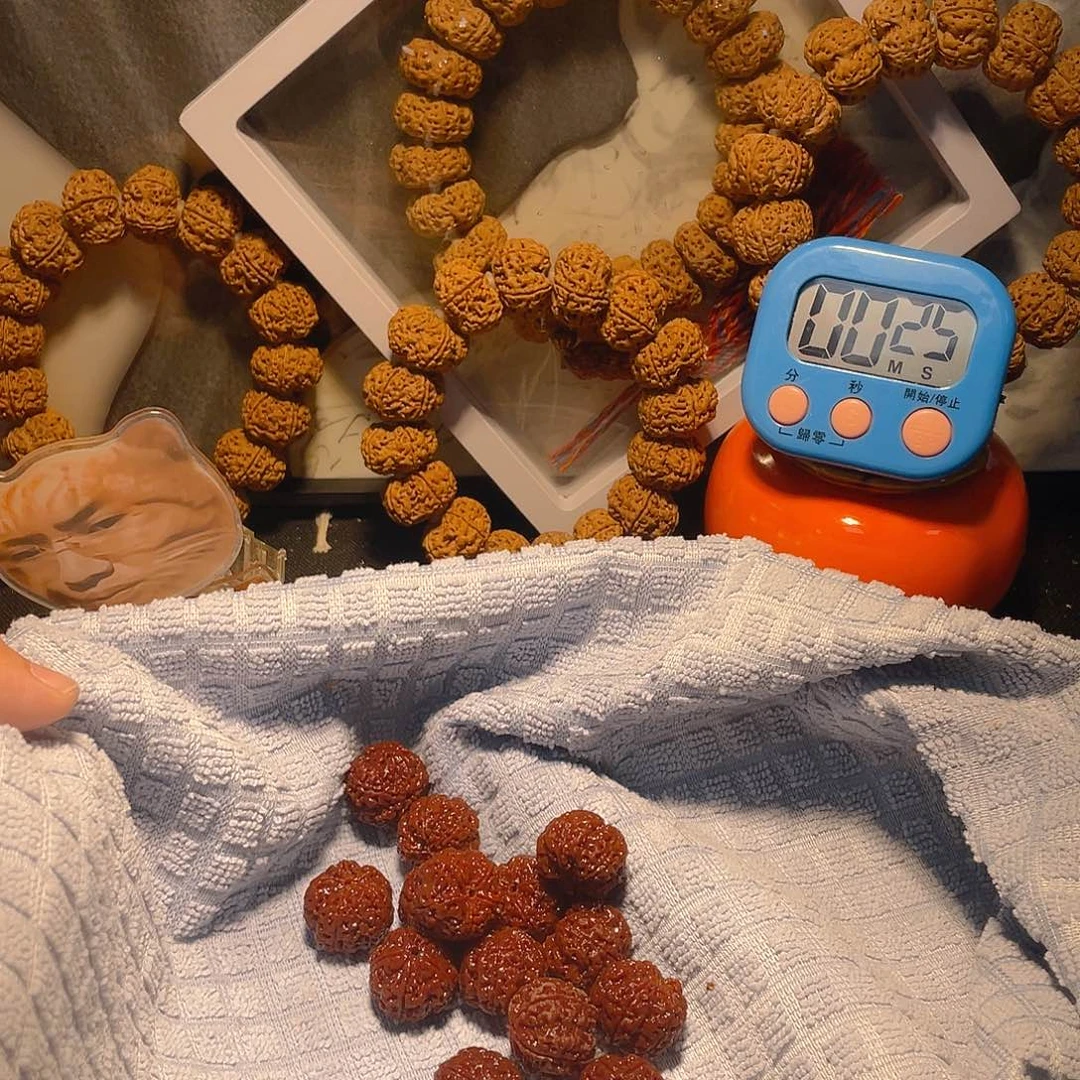 金刚菩提手串A****强蜂王