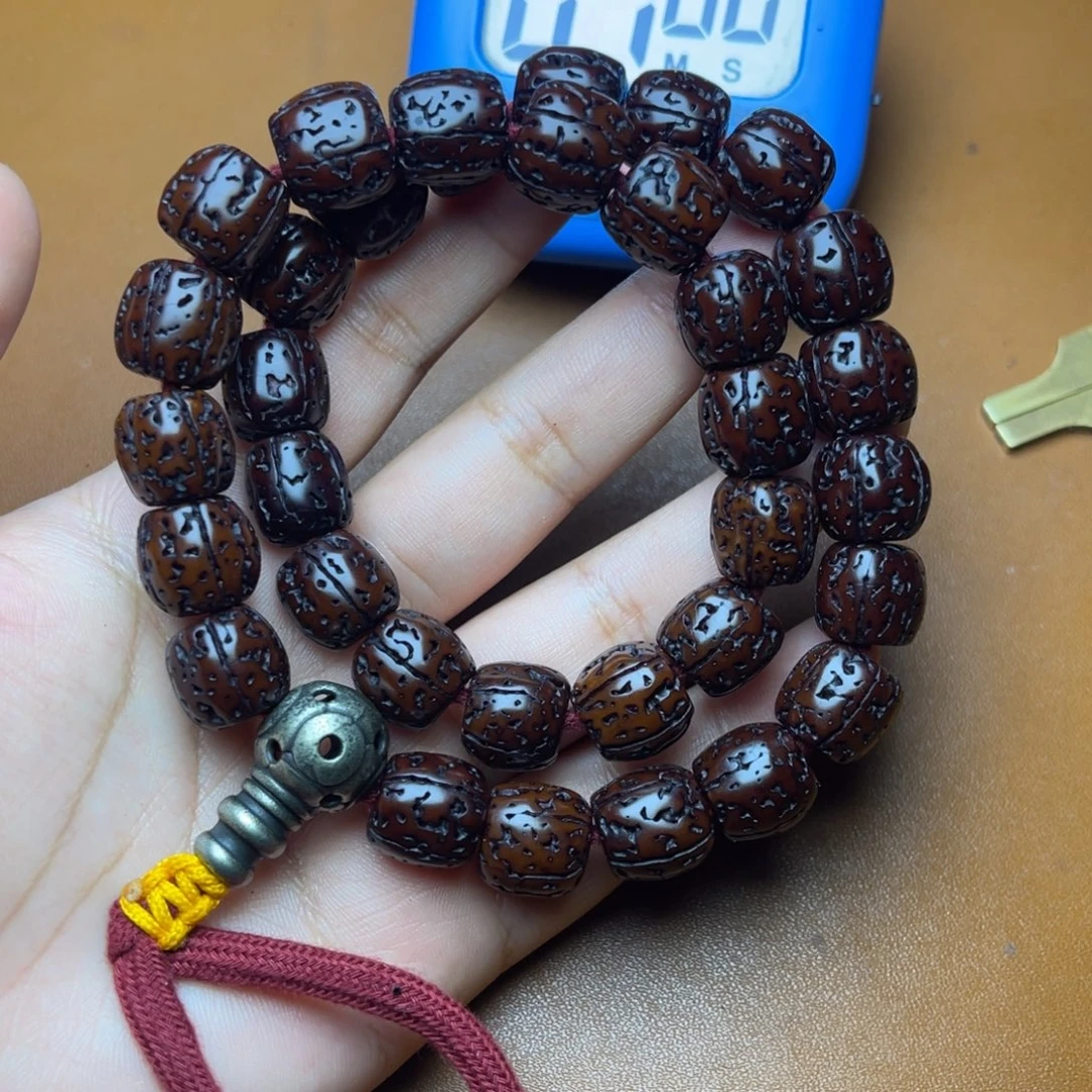 小***呀玻璃颈饰啦啦啦啦啦啦