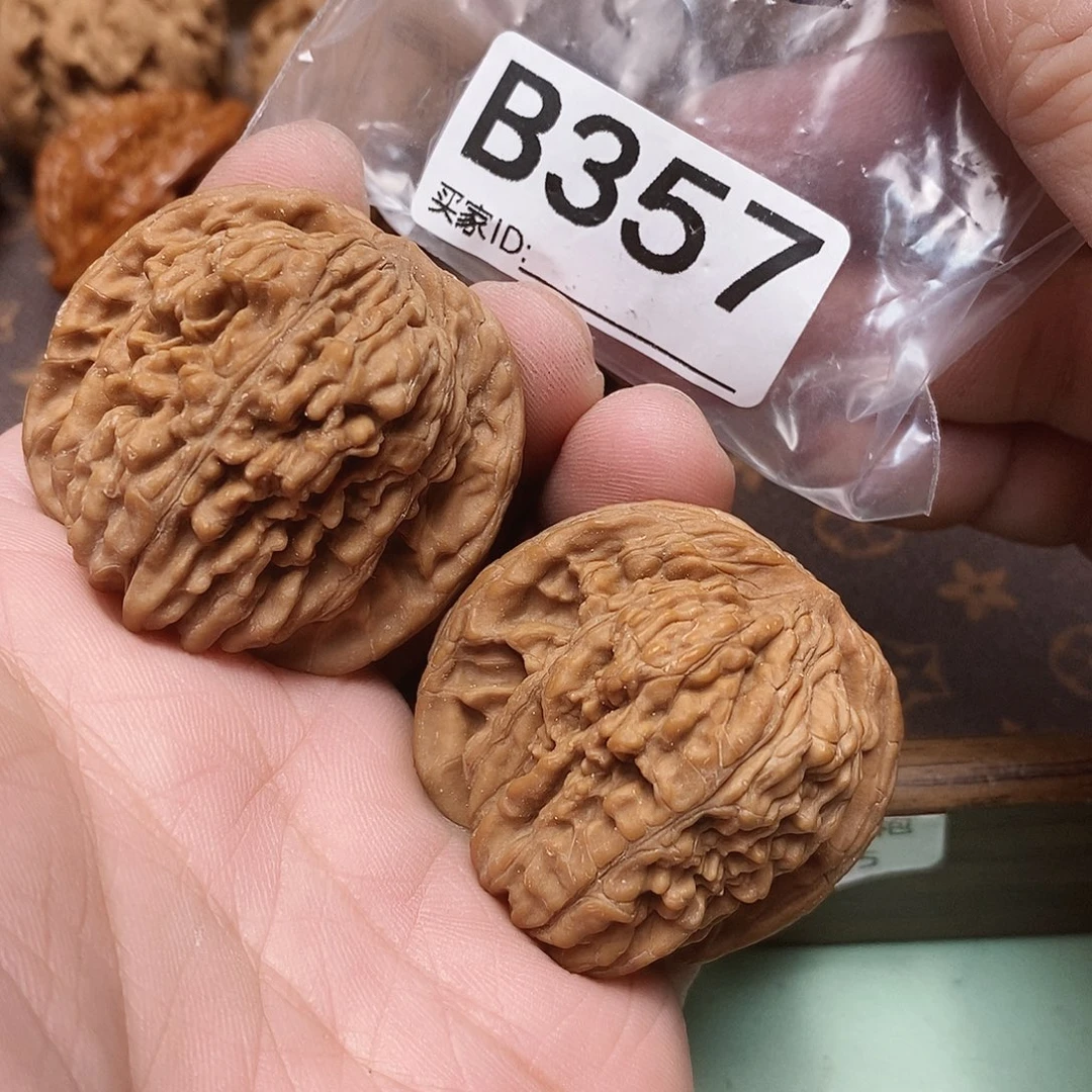 文玩核桃把件四座楼42。