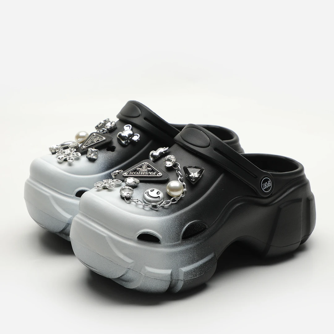 增高厚底洞洞鞋女夏季外穿2025新款防滑软底潮牌舒适百搭凉拖鞋子