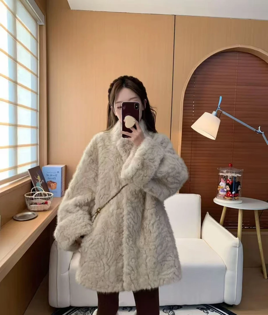 2025秋冬新款韩版中长款仿湖羊立领挽袖百搭毛毛外套