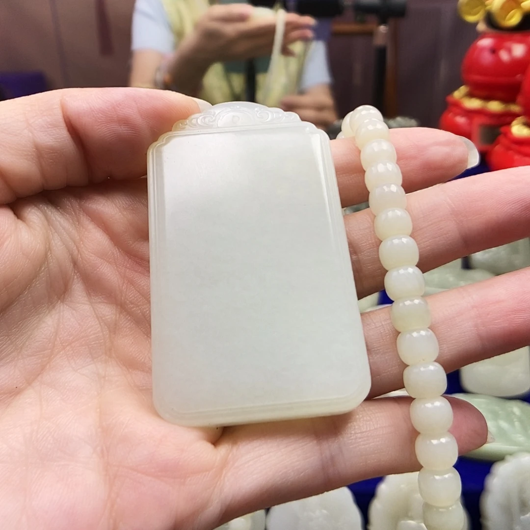 s***m和田玉未镶嵌颈饰