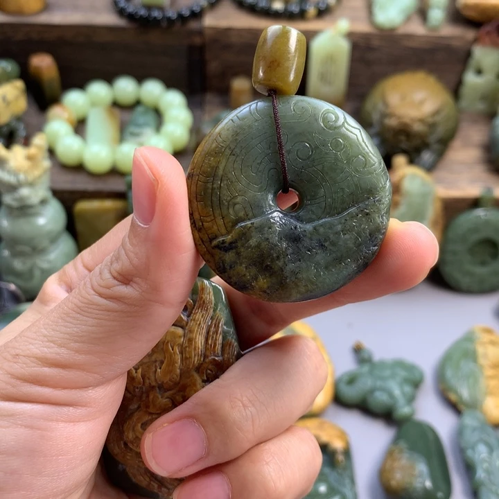 未镶嵌岫岩河磨玉（透闪石质玉）珠宝奇石喝*杯