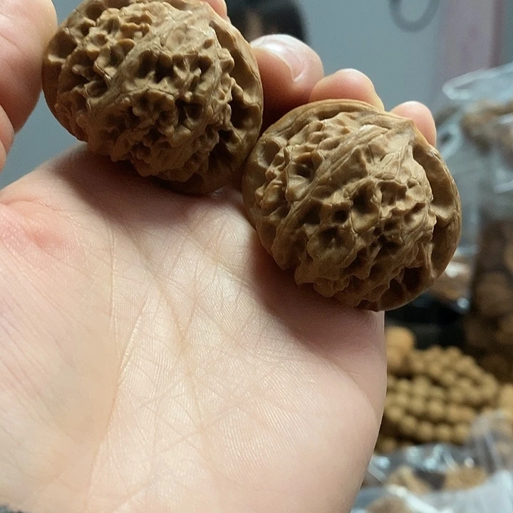 把件文玩核桃42宫灯红皮