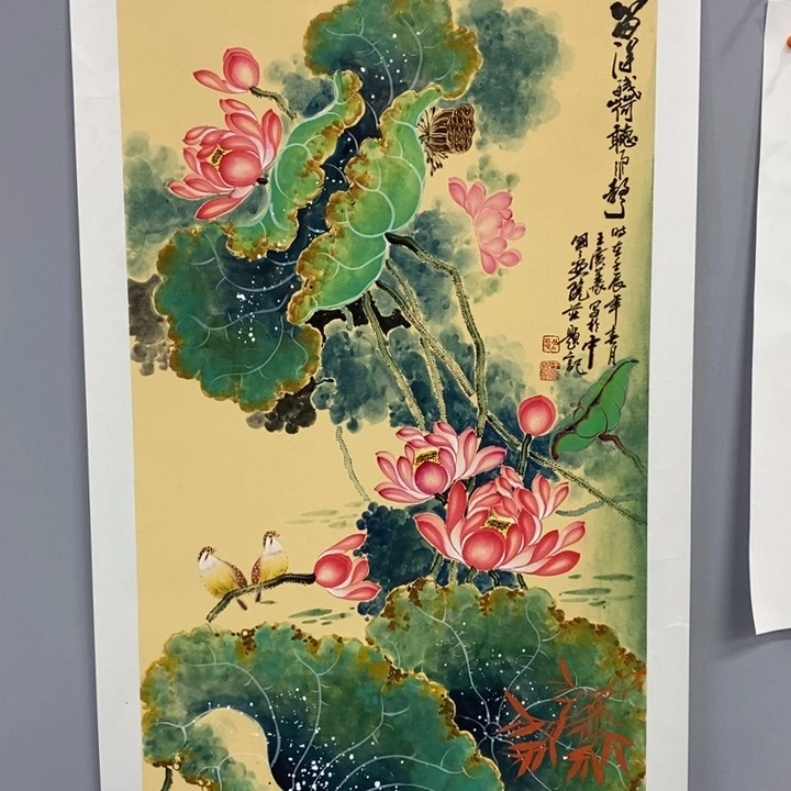 手绘作品等多种形式进行