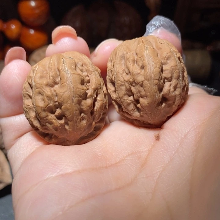 把件文玩核桃东北楸子小雪6