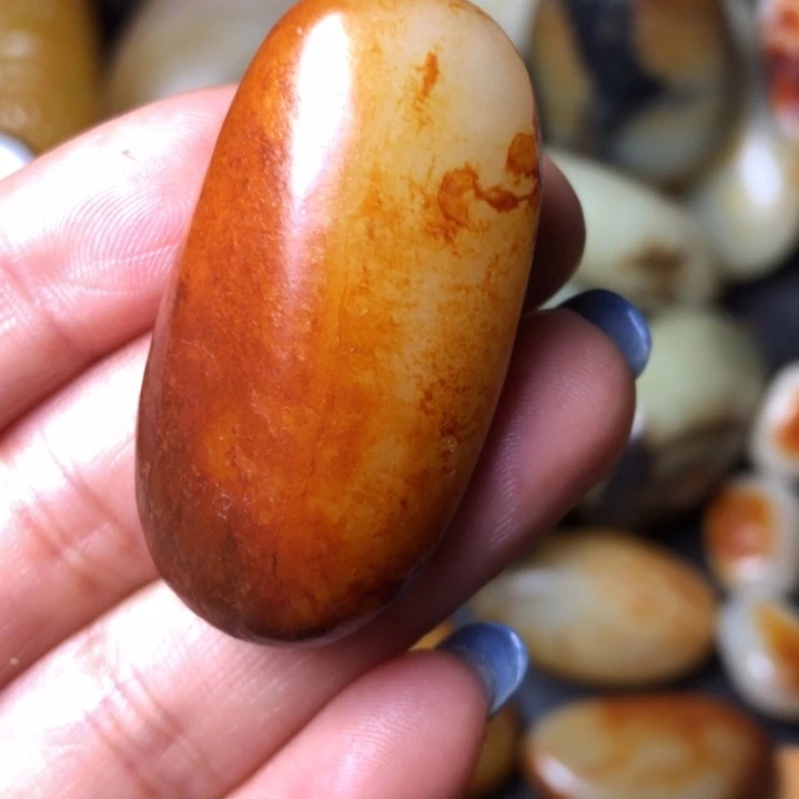 和田玉未镶嵌珠宝奇石