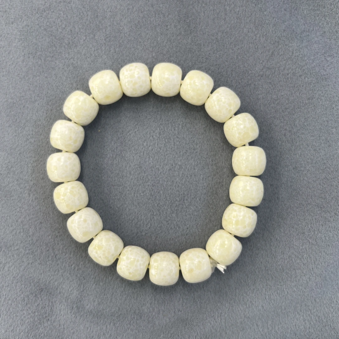 302号特色工艺品花梨木手串1.2