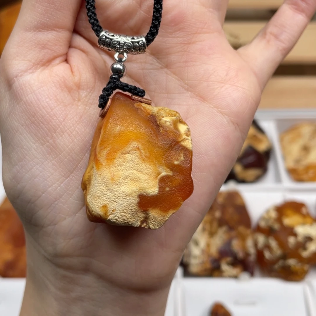 琥珀未镶嵌珠宝奇石