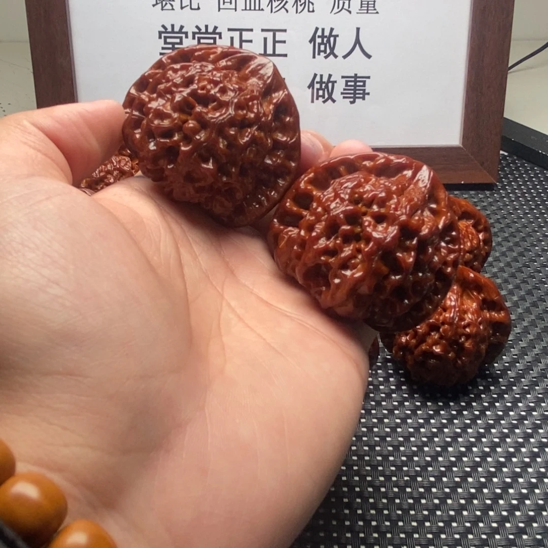 文玩核桃吊坠50官帽