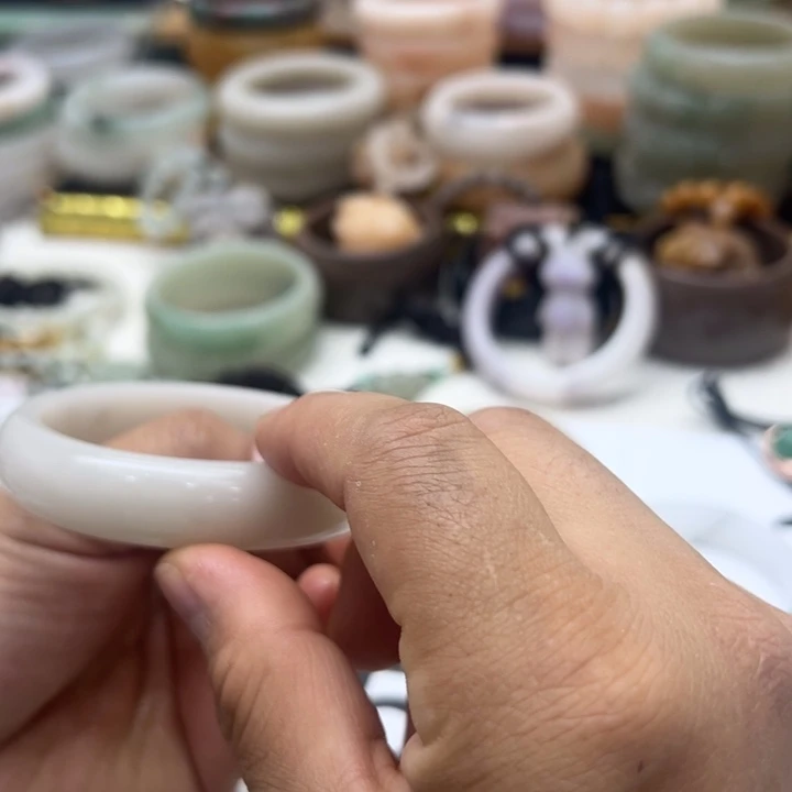 石英岩玉合金手镯