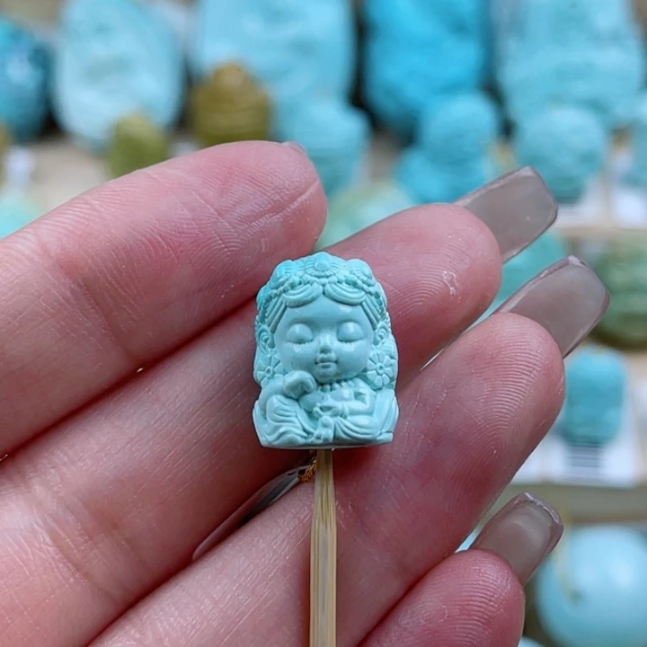绿松石未镶嵌珠宝奇石