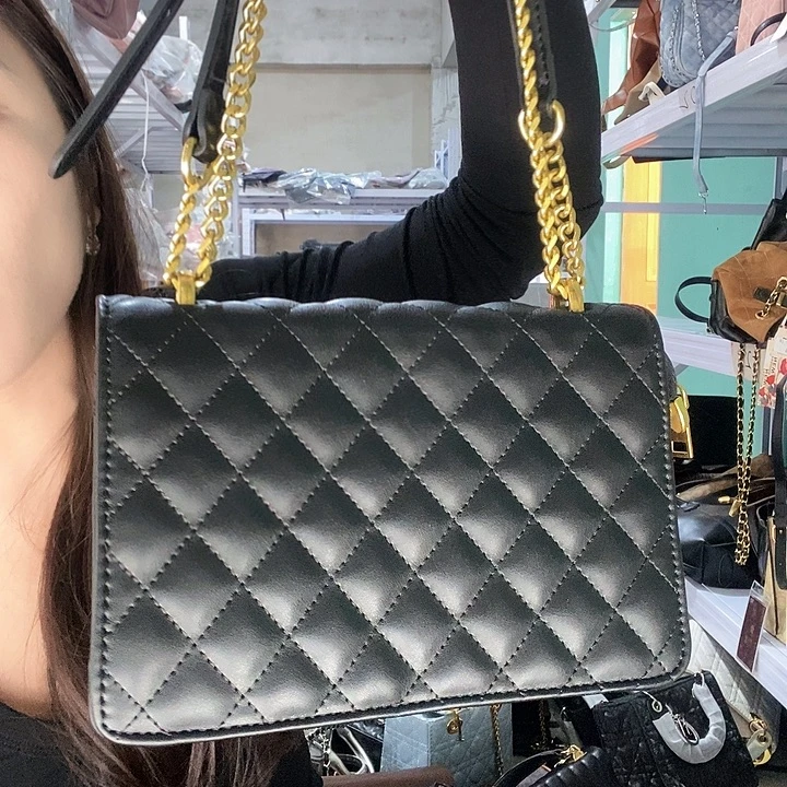 牛剖层皮革绵羊皮（革）羊皮（革）小牛剖层皮革