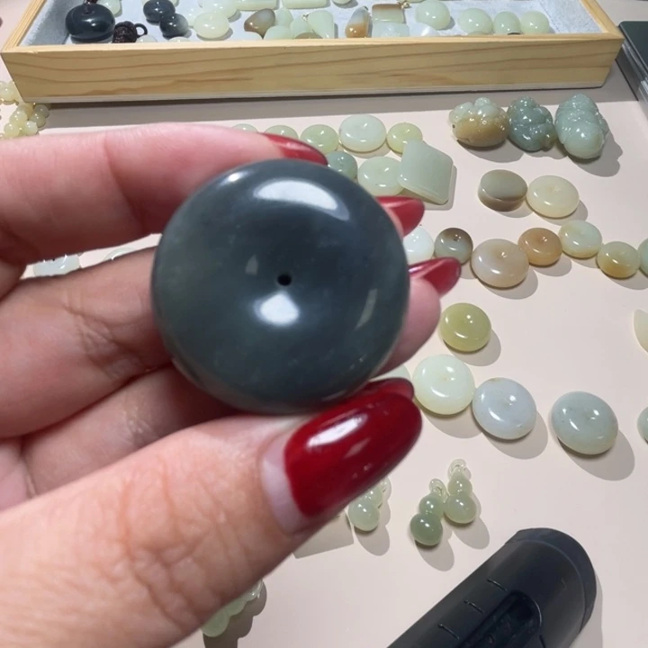感***恩和田玉（糖玉）未镶嵌珠宝半成品