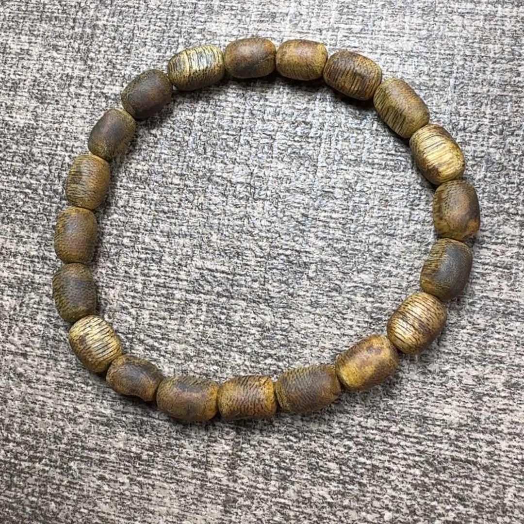 沉香沉香碎屑棋楠乌身留疤珠0.7/5.5