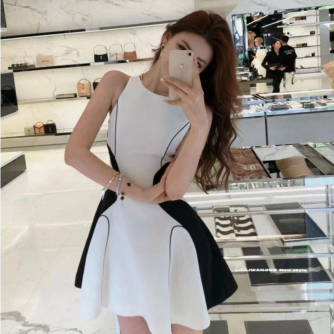 LI婉君【首尔千金】法式气质拼接无袖A字裙女装连衣裙LWJ24B2Q952