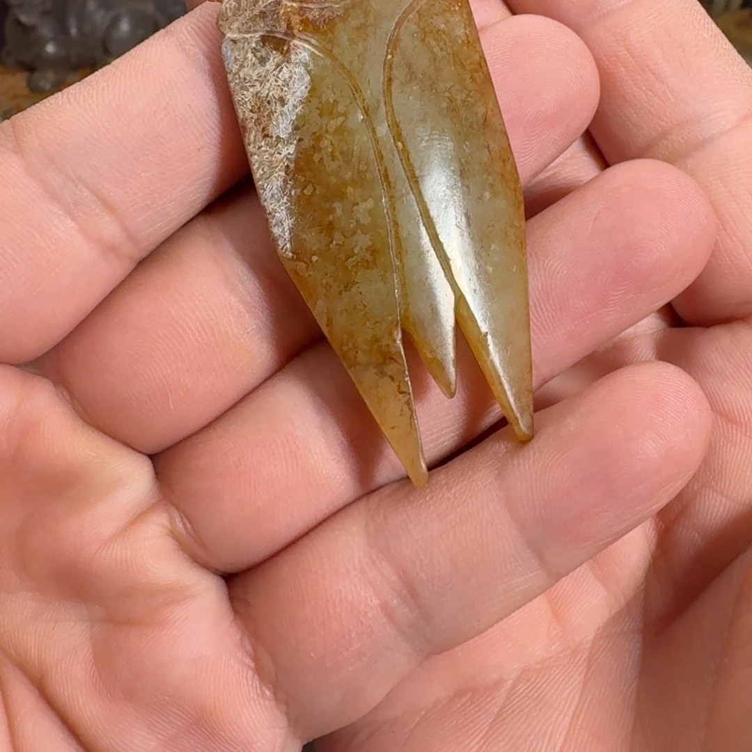 和田玉（糖玉）未镶嵌挂件