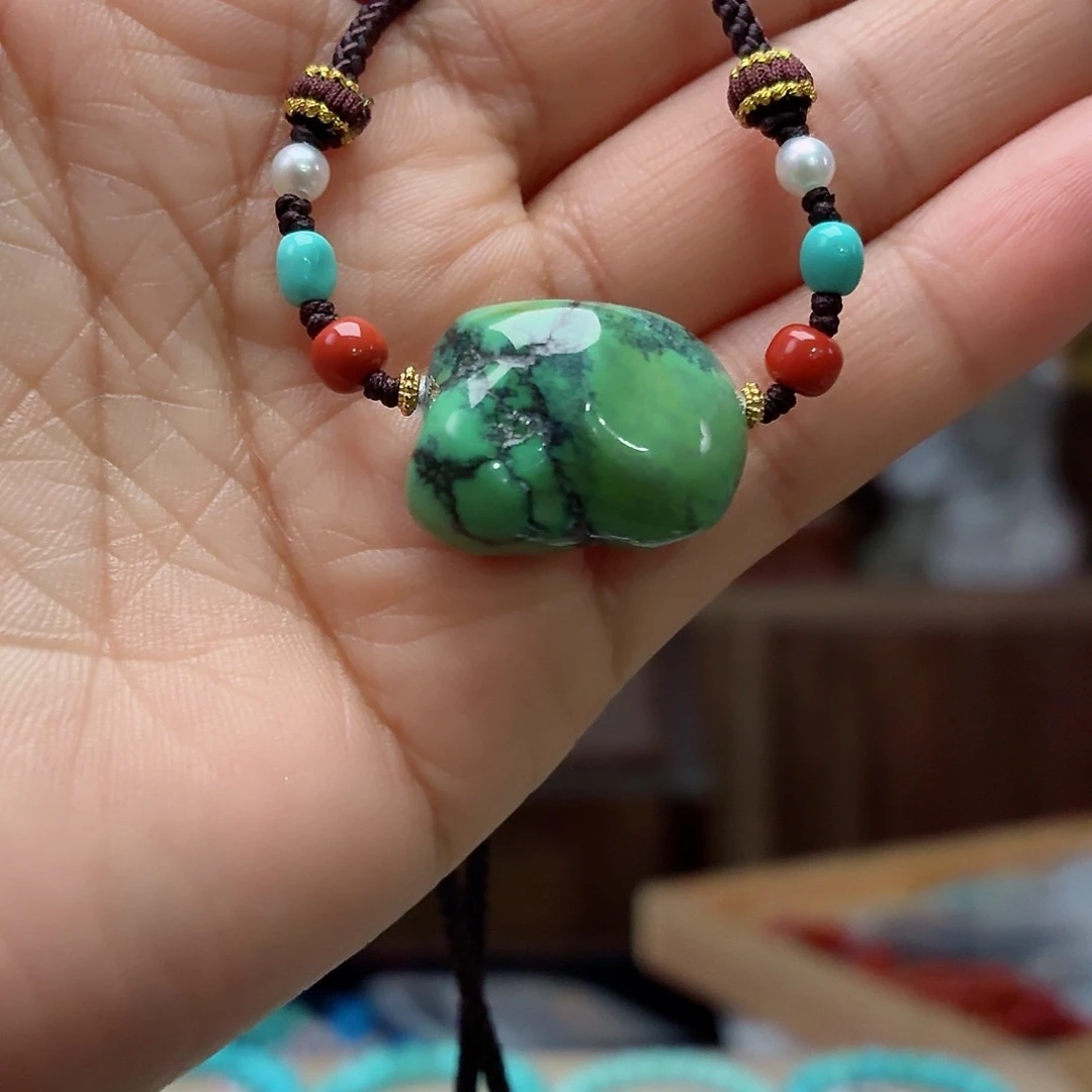 未镶嵌绿松石珠宝奇石