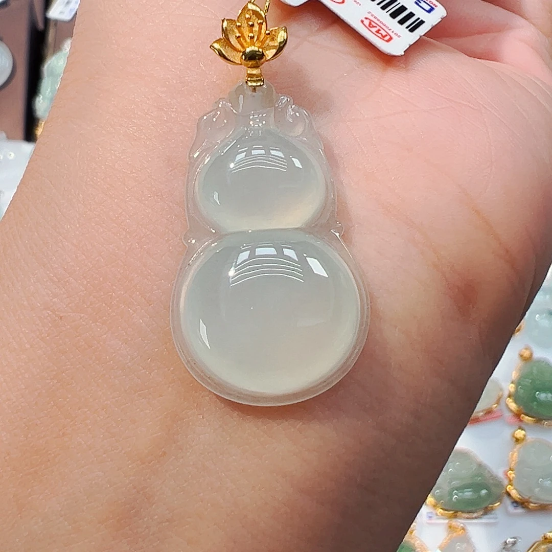 翡翠18K金镶嵌吊坠(不含链)葫芦