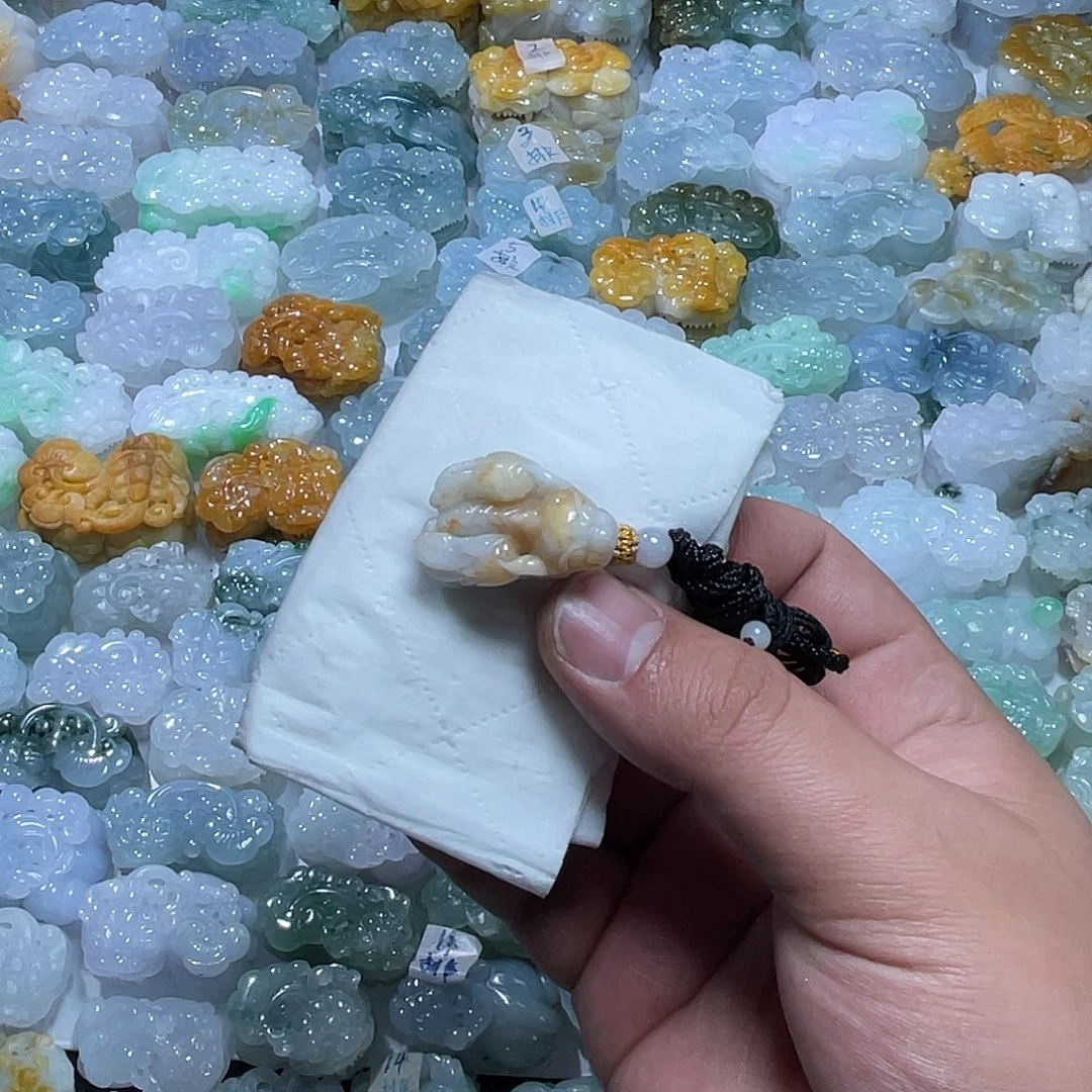 翡翠未镶嵌颈饰天然