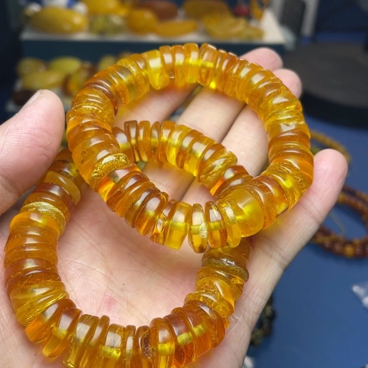 未镶嵌琥珀珠宝奇石