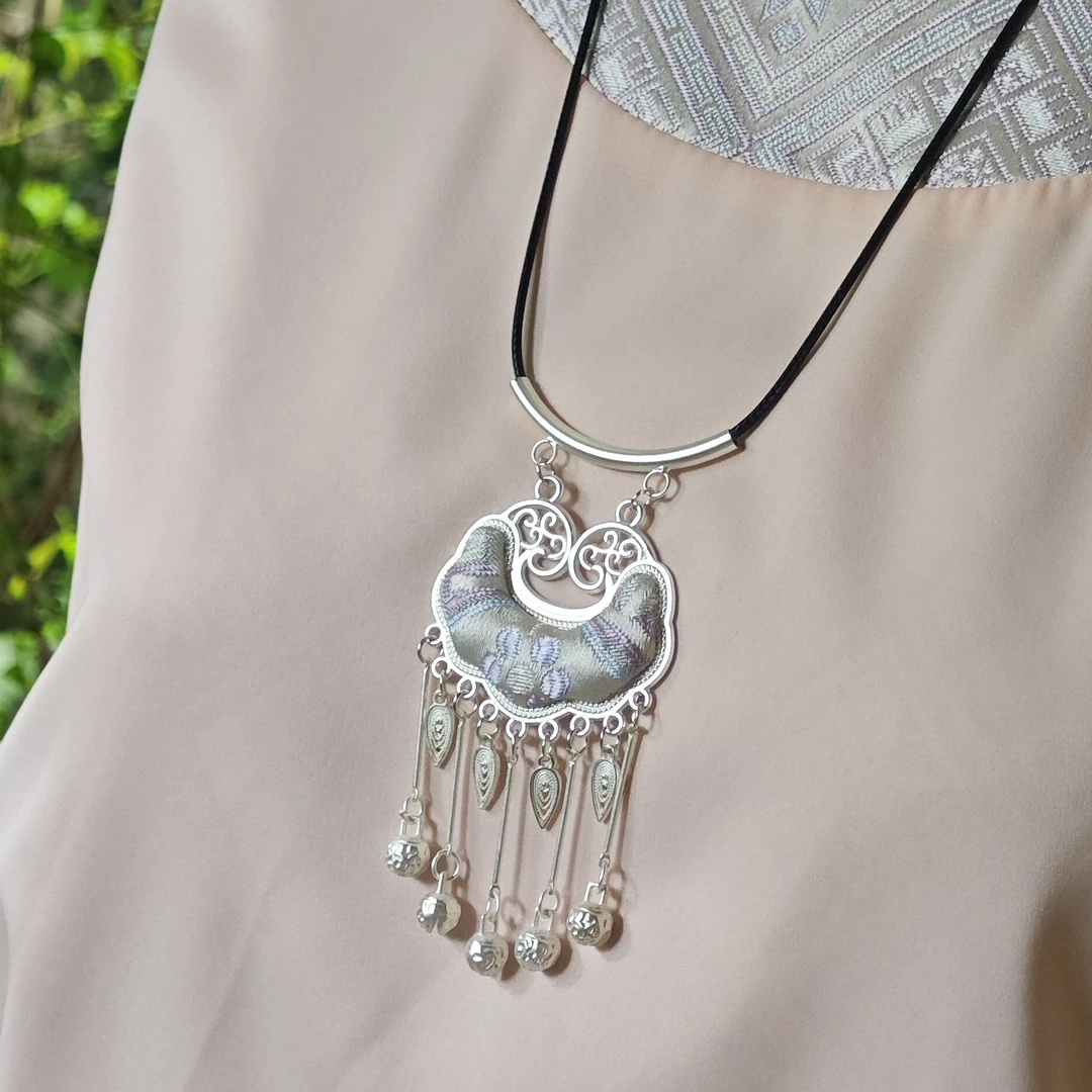 合金布艺项链 手工壮锦广西非遗手工艺术品新中式小众时尚配饰