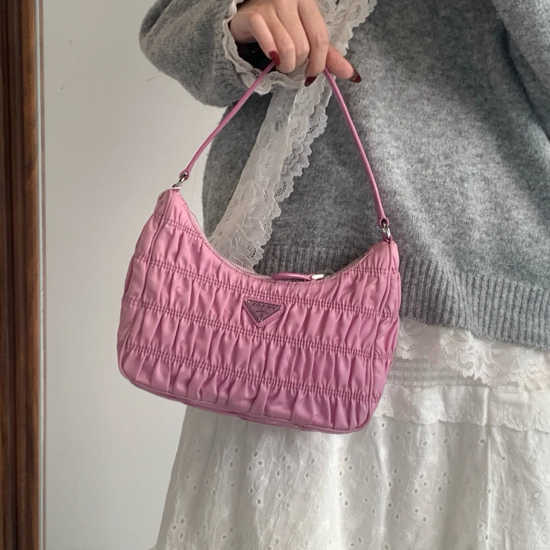 95新 Prada/普拉达 prada粉紫色褶皱腋下hobo包