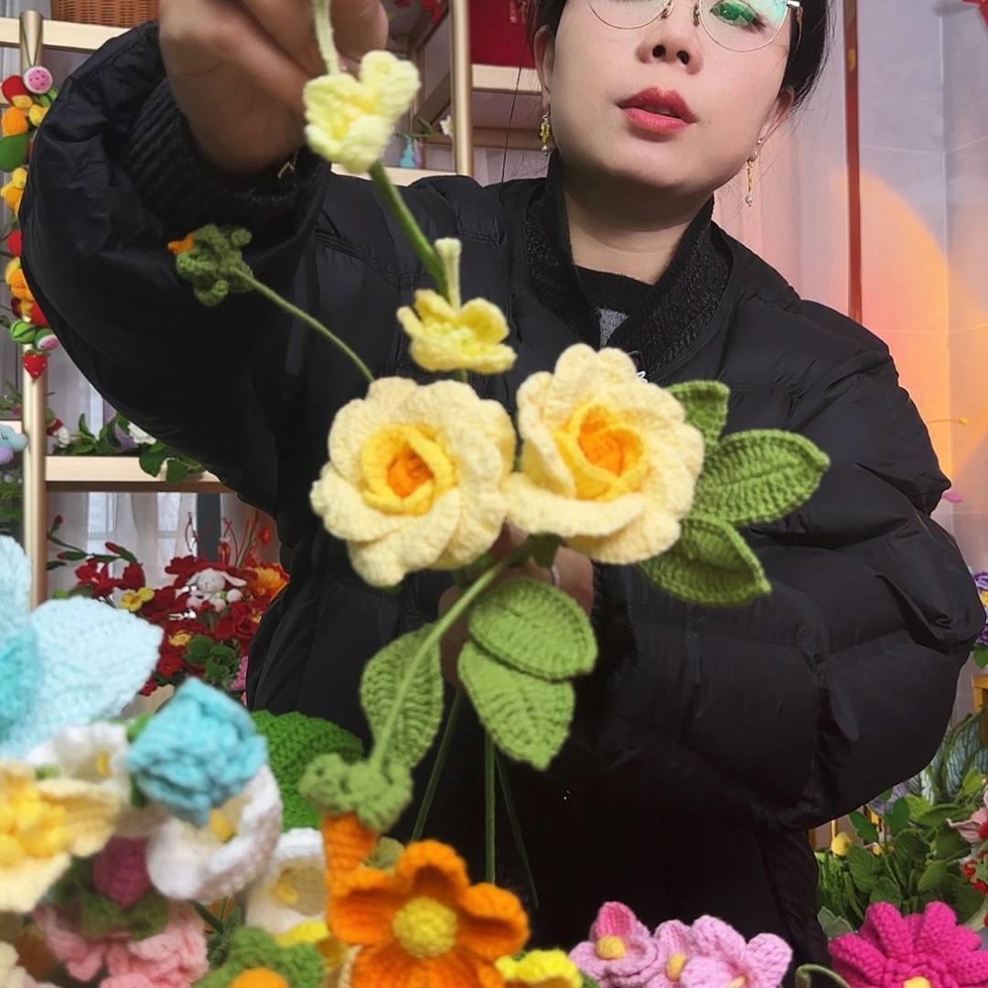 手工钩织设计花束