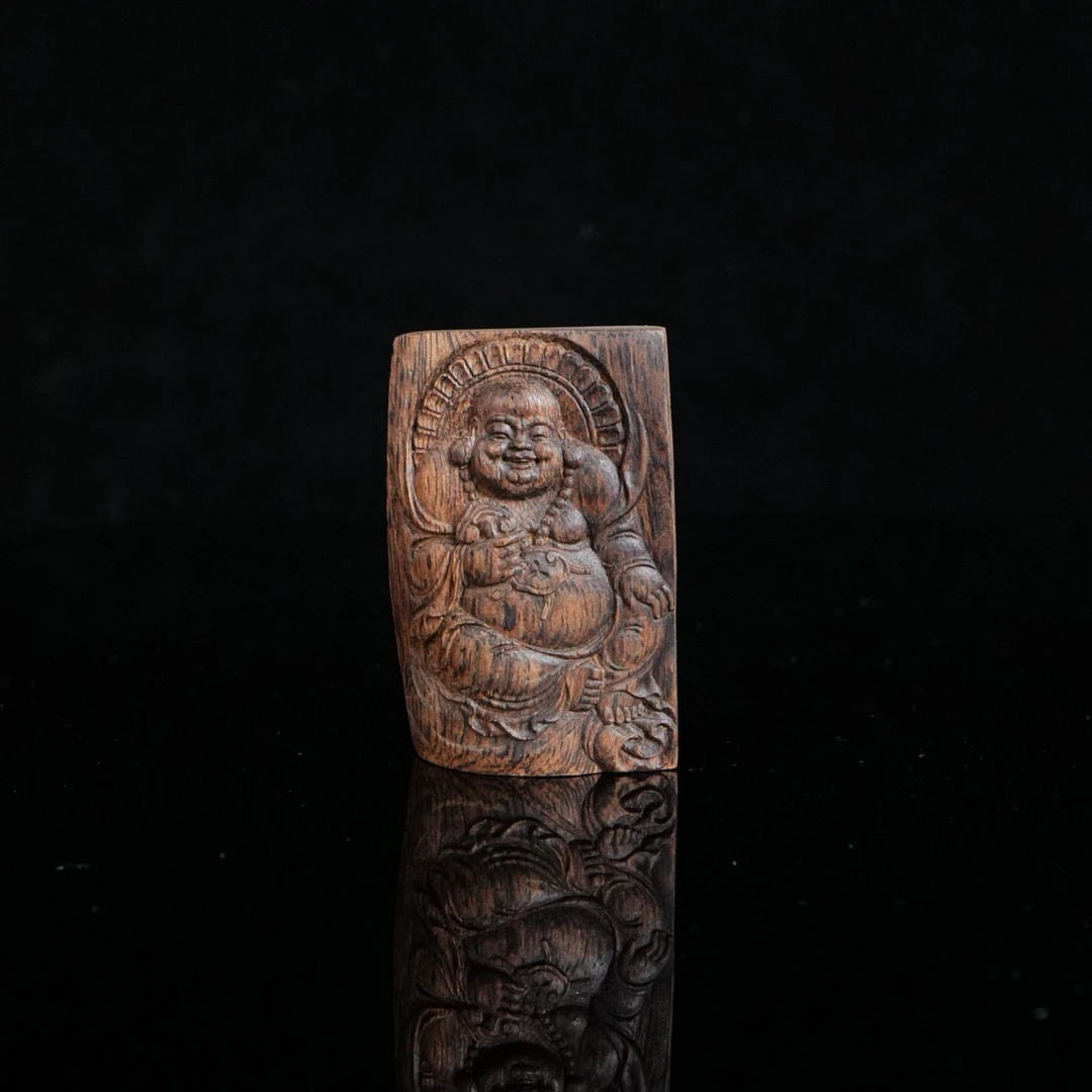 DY-B9851 莱特岛奇楠种沉水笑佛 4.8x3.1x1.3cm 13.7g