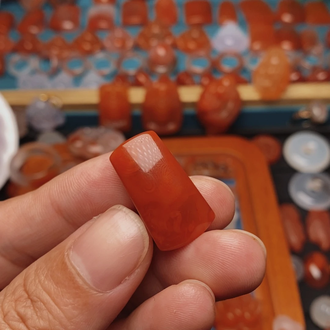 玛瑙/玉髓颈饰未镶嵌二*