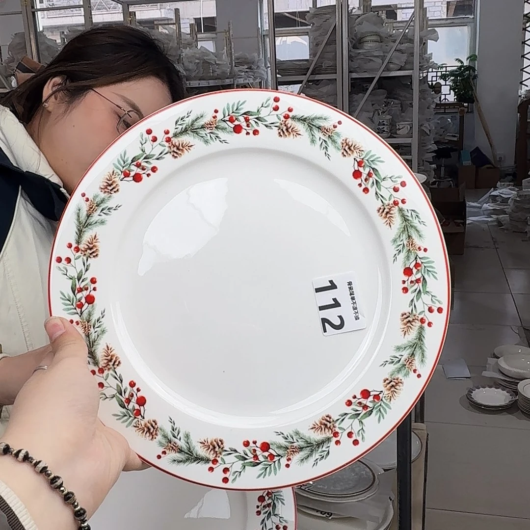 骨瓷27cm一个大盘瑕疵不忒不还(39米包邮)