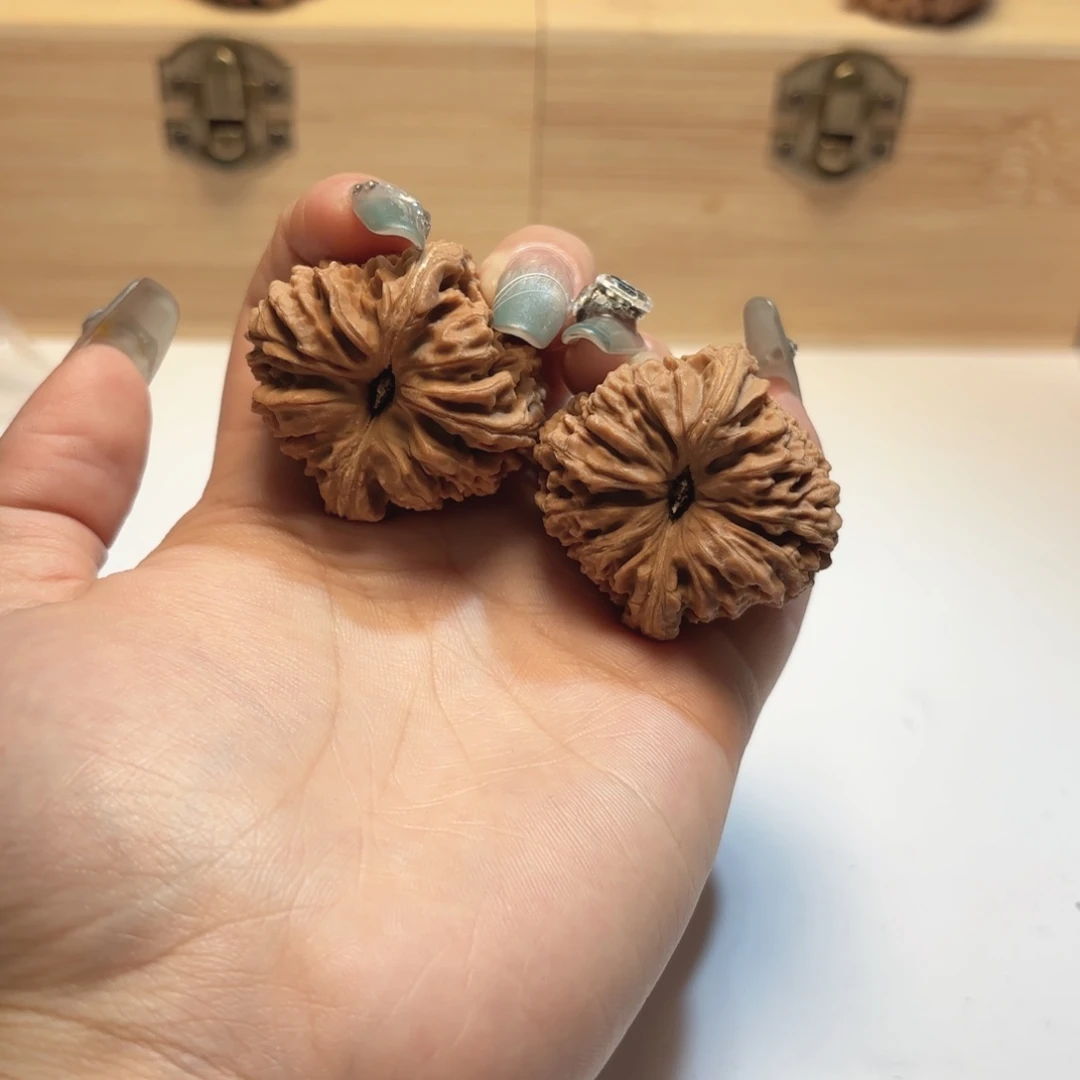 文玩核桃吊坠3号38-38-38天残