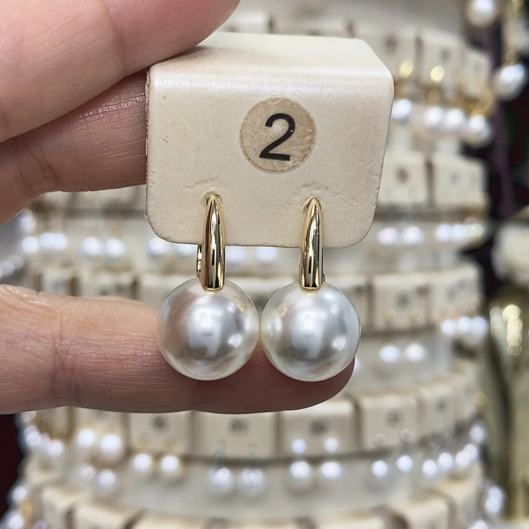 淡水珍珠银S925镶嵌耳饰