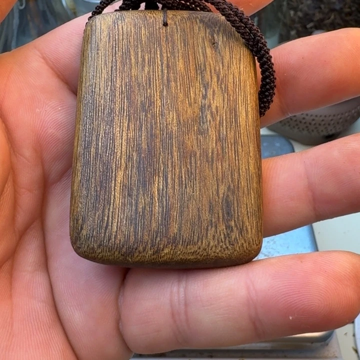 *****沉香碎屑沉香金沙叶无事牌16克