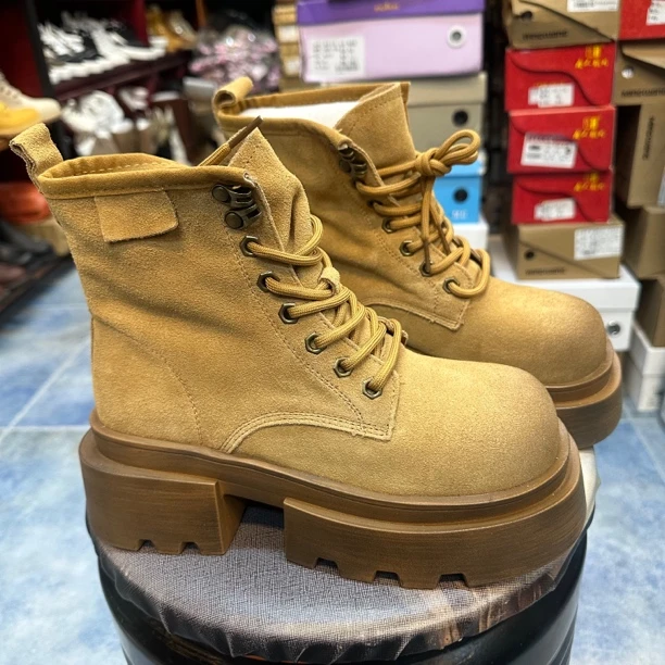 福利款女款马丁靴真皮个性圆头户外黄驼色百搭款个性